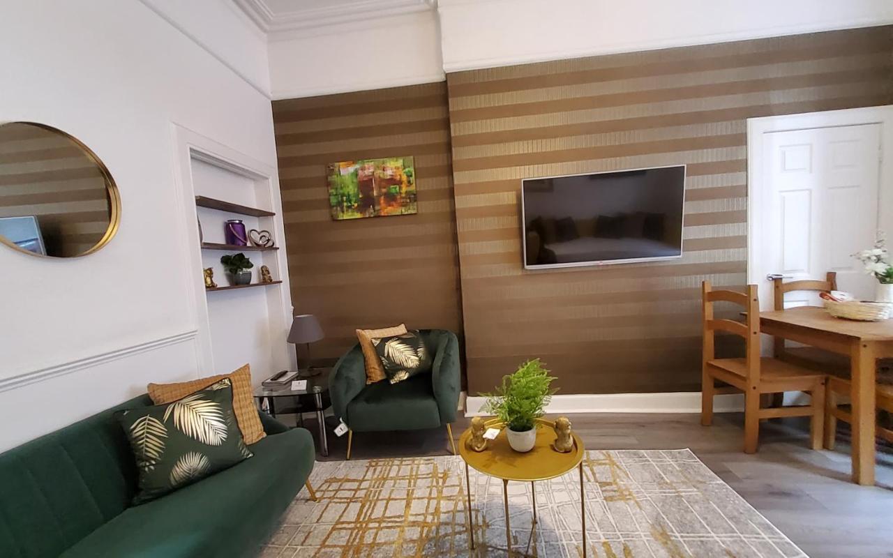 Leith Spectacular Apartment By Sensational Stay Short Lets & Serviced Accommodation With 6 Separate Beds & 2 Baths エディンバラ エクステリア 写真