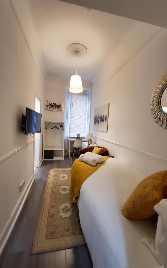 Leith Spectacular Apartment By Sensational Stay Short Lets & Serviced Accommodation With 6 Separate Beds & 2 Baths エディンバラ エクステリア 写真