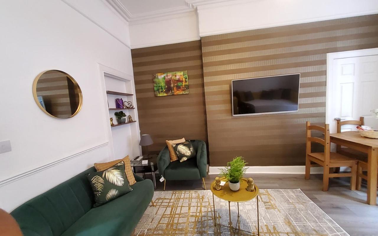Leith Spectacular Apartment By Sensational Stay Short Lets & Serviced Accommodation With 6 Separate Beds & 2 Baths エディンバラ エクステリア 写真