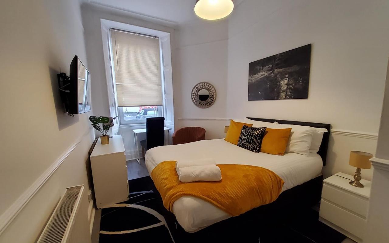 Leith Spectacular Apartment By Sensational Stay Short Lets & Serviced Accommodation With 6 Separate Beds & 2 Baths エディンバラ エクステリア 写真